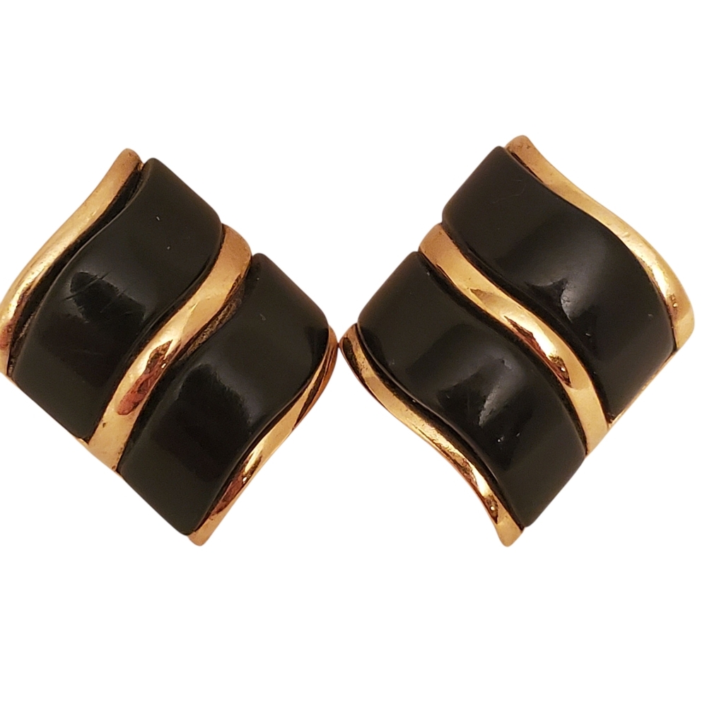 Avon Pierced Earrings "Modern Drama" Stud Black Lucite & Gold Tone Metal Waves